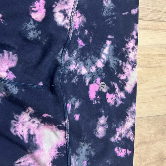 Lululemon Align High-Rise 25” leggings Circulate Tie Dye Mineral Blue size 12 - Picture 5 of 7